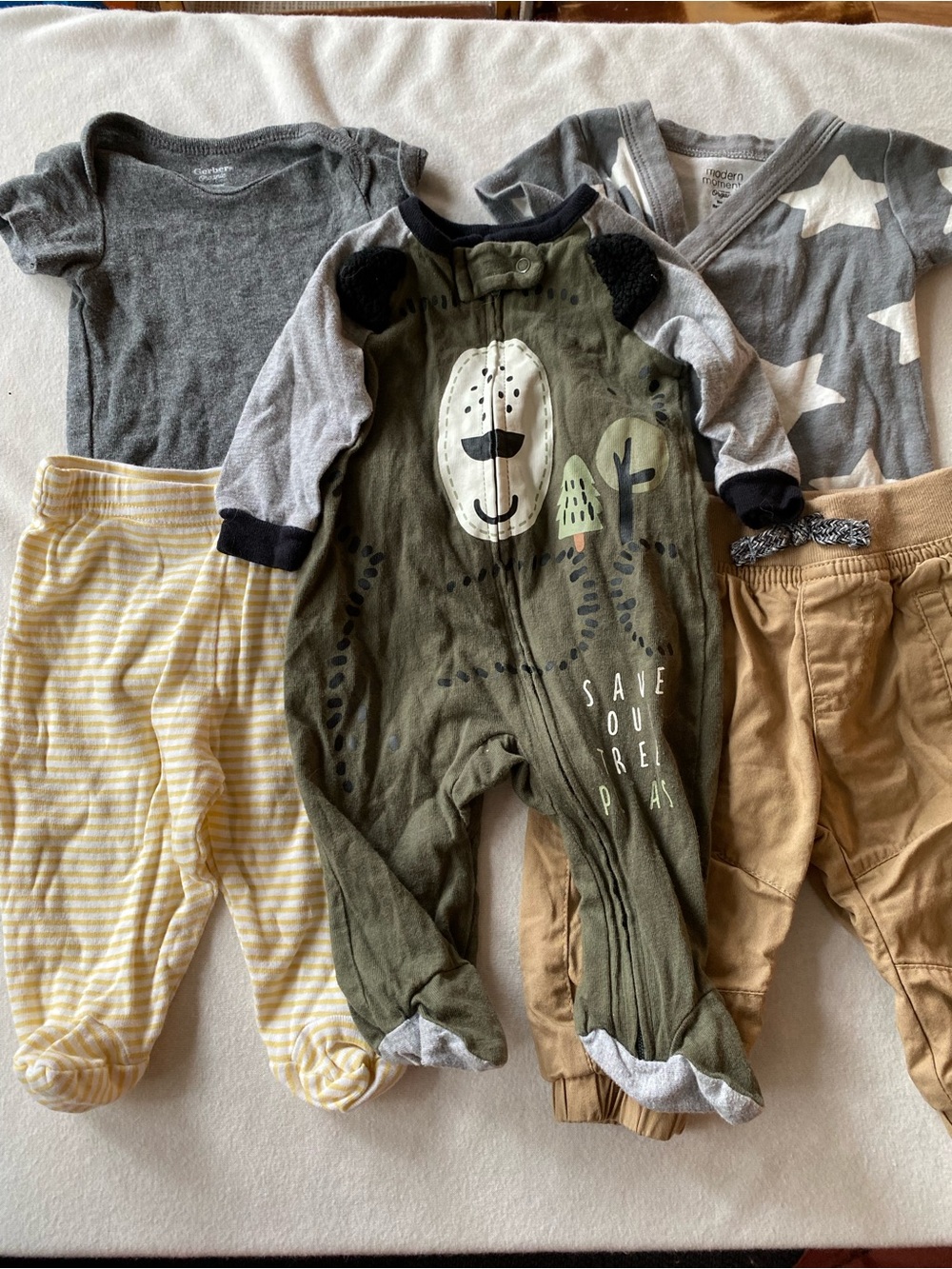 Set of 5 Newborn Size Baby Clothes